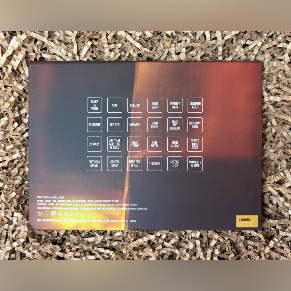 KYLIE COSMETICS
24K Birthday Collection Pressed Powder Palette - Picture 3 of 16